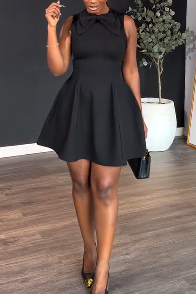 Women's Round Neck Sleeveless Waist Cinched Solid Color Elegant Casual Dress